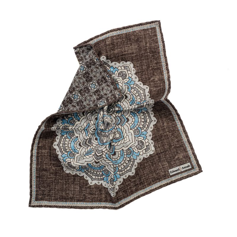 SD1376 Medallion Reversible Pocket Square