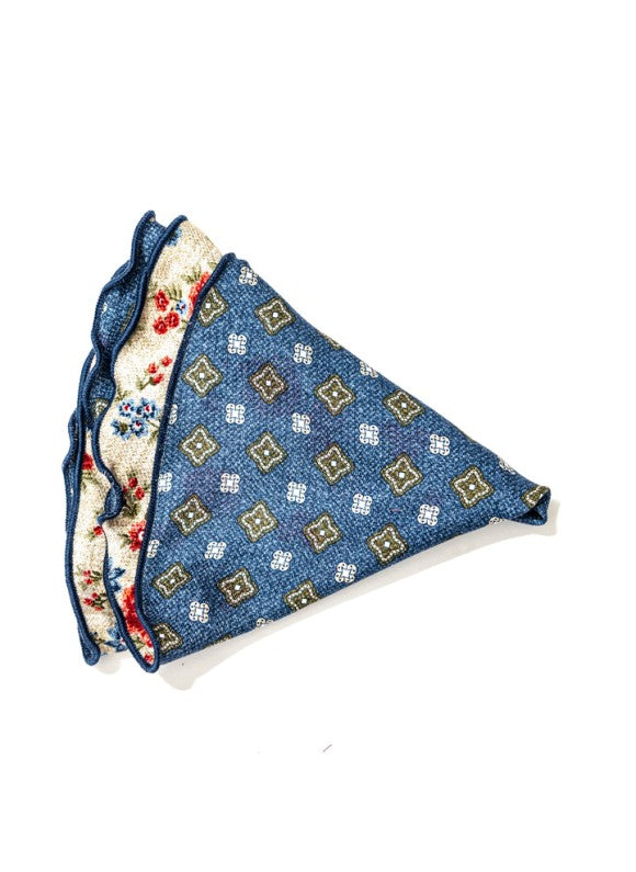 Tan/Red Floral/Quatrefoil Neat Print Silk Shappe Diamante Reversible Pocket Circle
