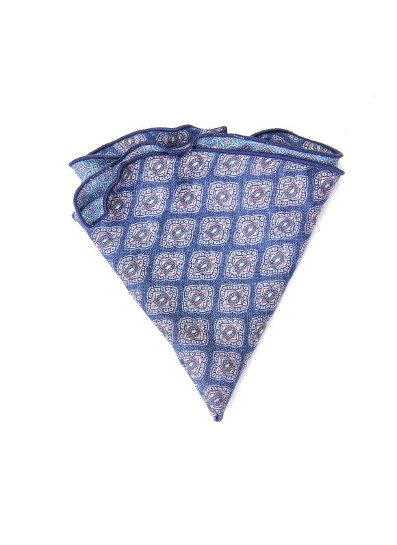 Navy Quatrefoil/Links Design Print Reversible Pocket Circle