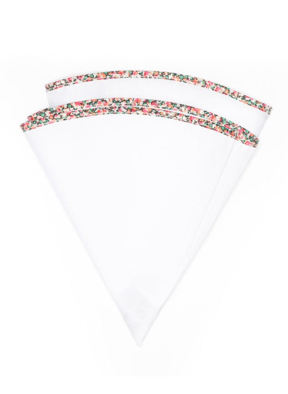 White Linen/Red/Green/White Trim Linen Pocket Circle