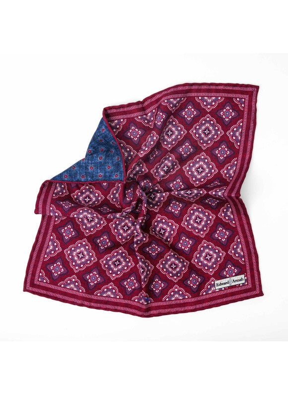 Barn Red Clustered Dots/Quatrefoil Print Reversible Pocket Square