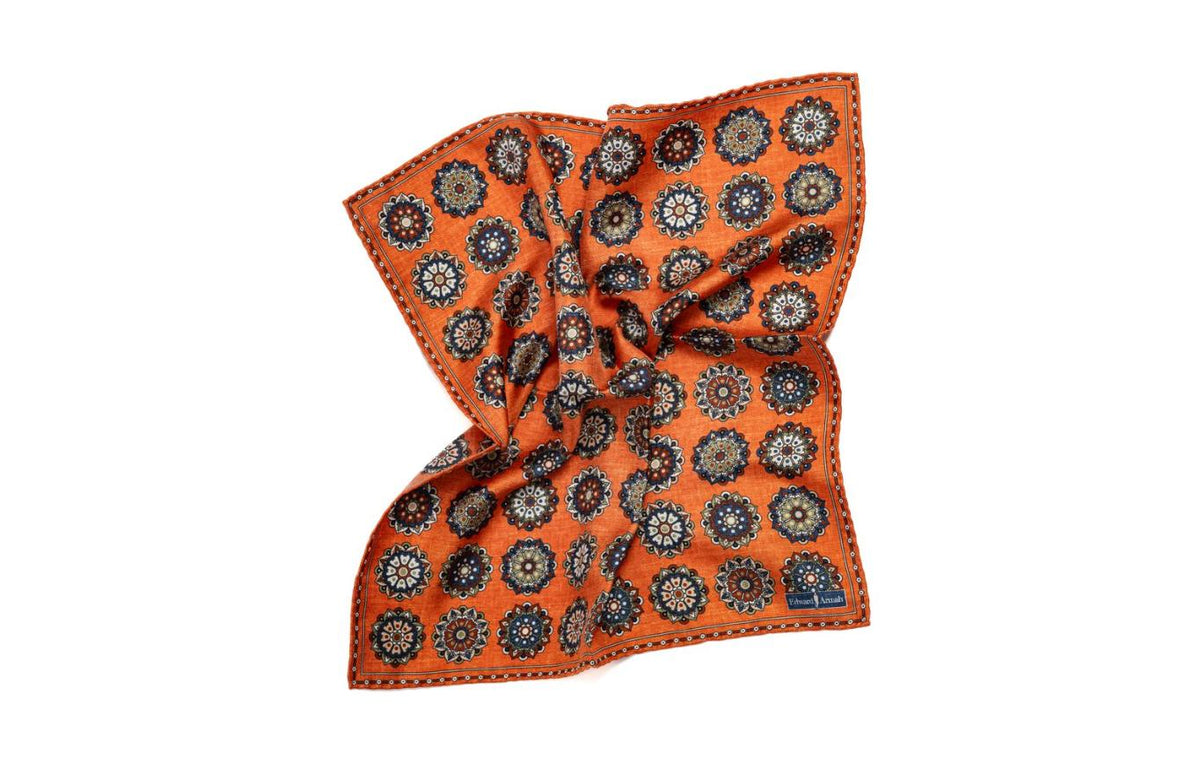 SS4388 Medallion Pocket Square