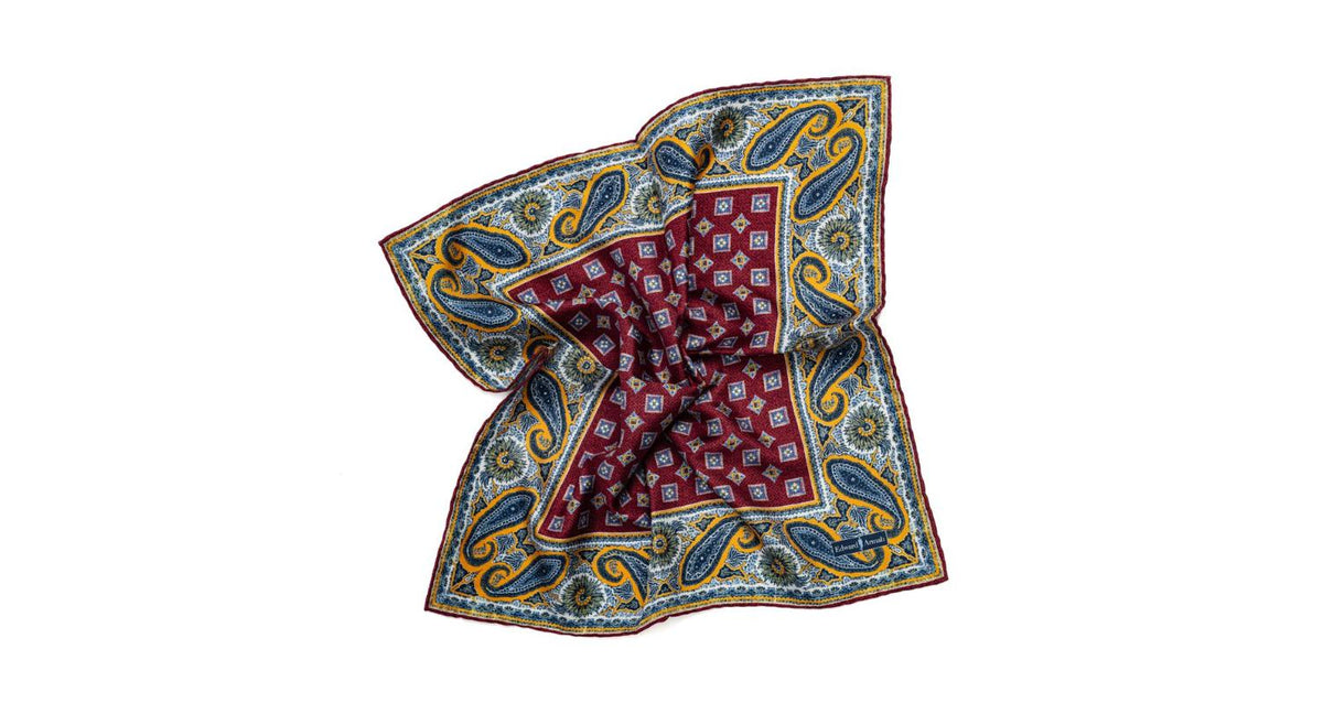 SS4489 Medallion Pocket Square