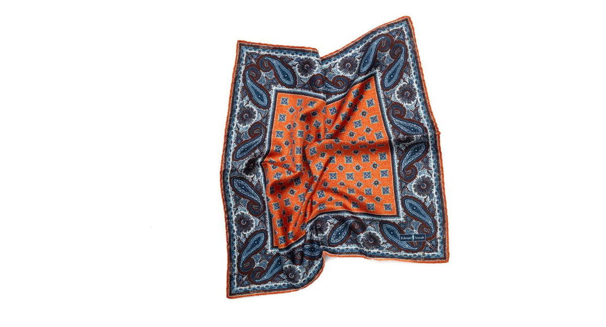 SS4489 Medallion Pocket Square