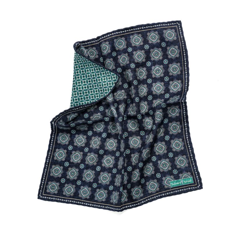 SD1411 Medallion Reversible Pocket Square