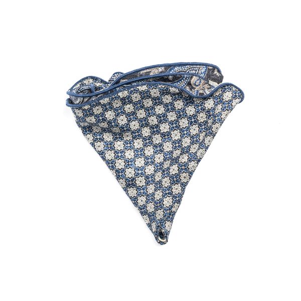 Reversible Paisley Medallion Pocket Round