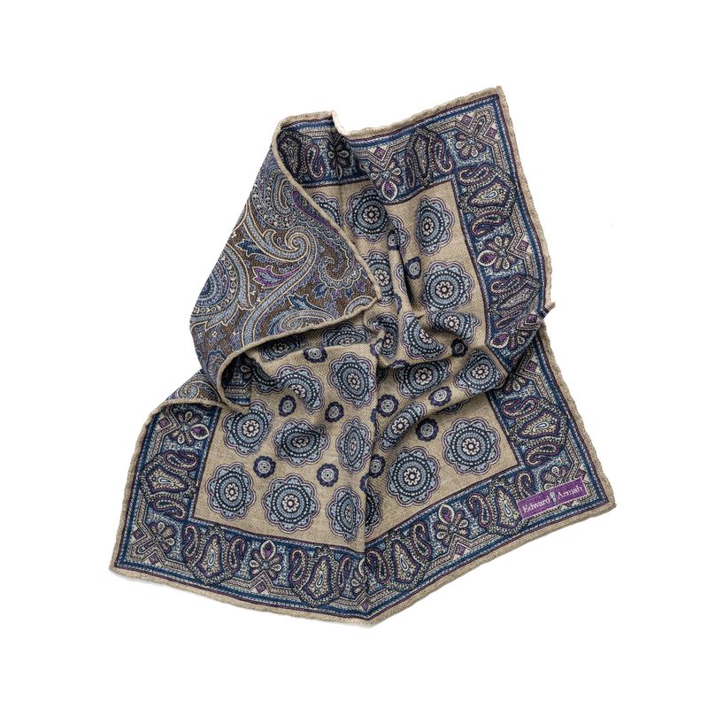 SD1378 Paisley Reversible Pocket Square