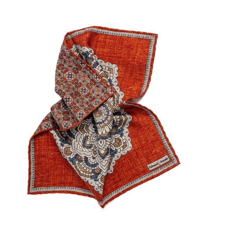 SD1376 Medallion Reversible Pocket Square