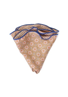 Tan Mini Medallions/Houndstooth Print Reversible Pocket Circle 